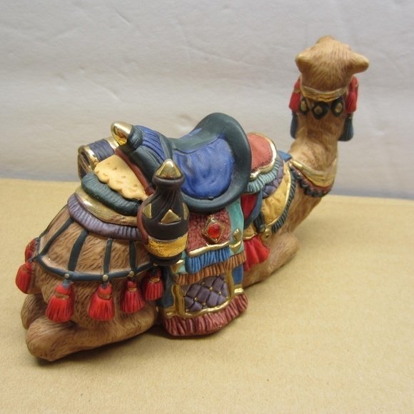 Camel Replacement - Kirkland Signature Nativity Set(13) Costco Christmas Holiday - Picture 4 of 10